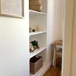 Marche Des Halles Sur Cour Ascenseur, Hypercentre Apartment